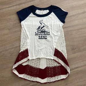 Free people T-shirt with crochet back. Size S/P. Like new, never worn.